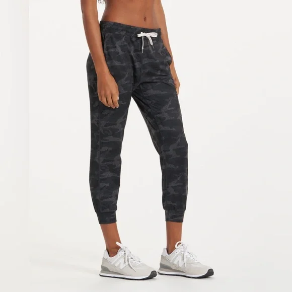 Vuori Performance Jogger Women's DreamKnit Black Camo Size Small - Picture 1 of 13